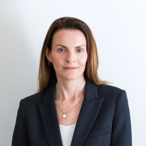 Louisa Butters headshot