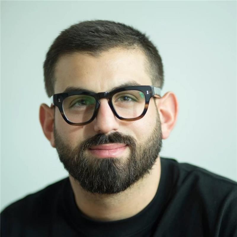 Denizer Ibrahim headshot